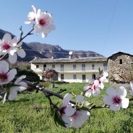 Bed and Breakfast Le Faye Envie Esterno foto
